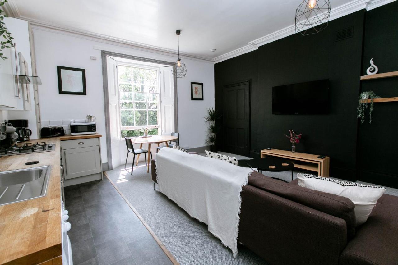 Peaceful Apartment - Dedicated Free Parking - Walk To Centre, Uni, Hosp - Business And Leisure - Contact For Long Stays Exeter Dış mekan fotoğraf