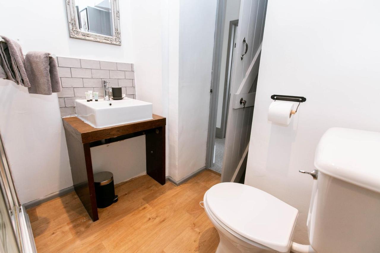 Peaceful Apartment - Dedicated Free Parking - Walk To Centre, Uni, Hosp - Business And Leisure - Contact For Long Stays Exeter Dış mekan fotoğraf